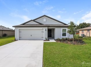 1049 Mansfield Rd, Tavares, FL 32778