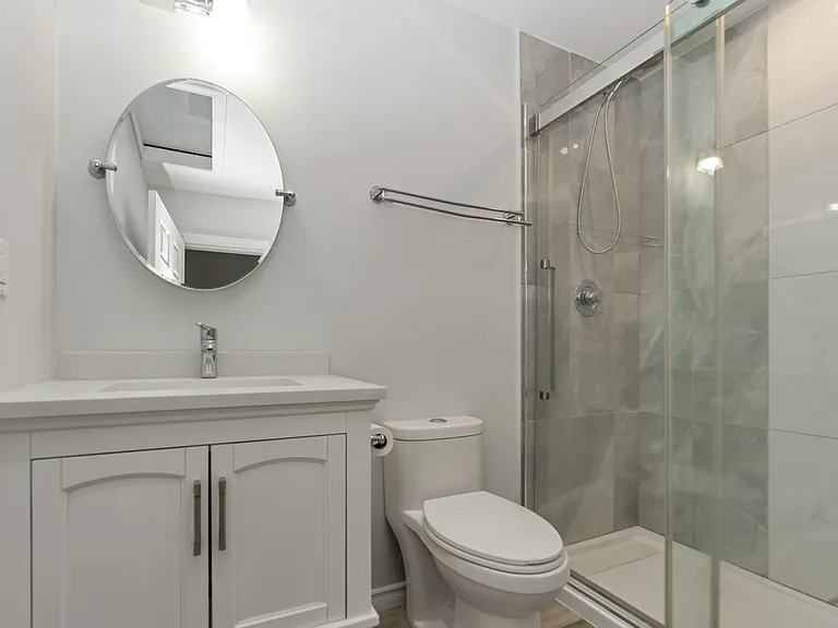 31 Mississaga St W #3 — Photo 7
