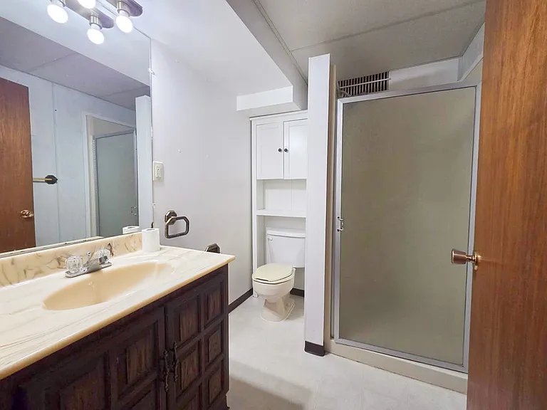 8820 Meadowlark Rd NW — Photo 16