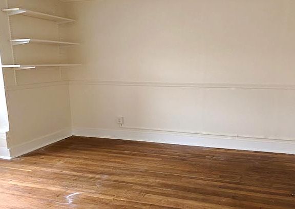 Original Hard Wood Floors in the Living Room