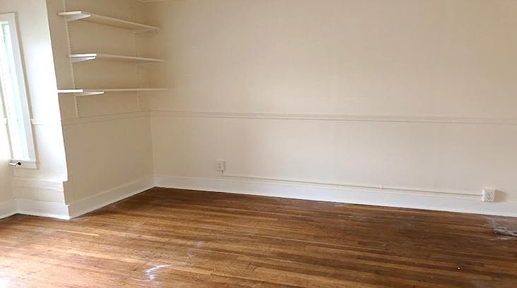 Original Hard Wood Floors in the Living Room