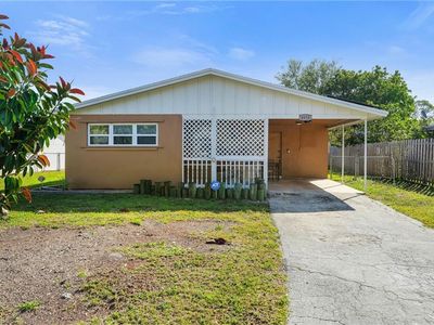 4855 West DR, Fort Myers, FL, 33907