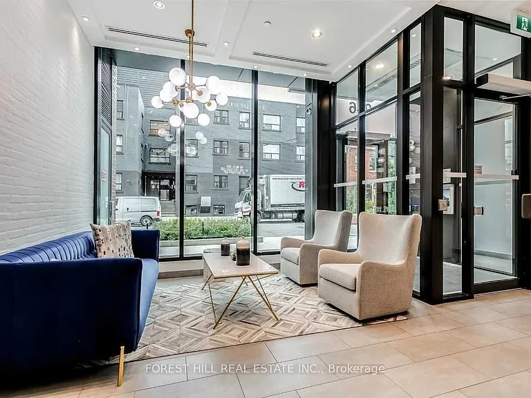 246 Logan Ave #212 — Photo 3