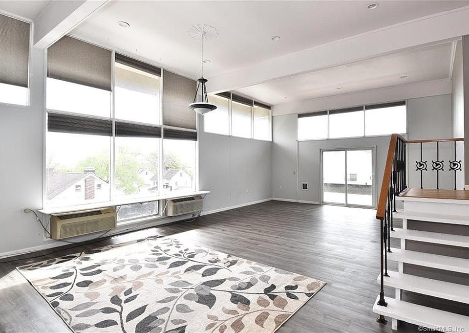 1209 E Main St Stamford CT Zillow