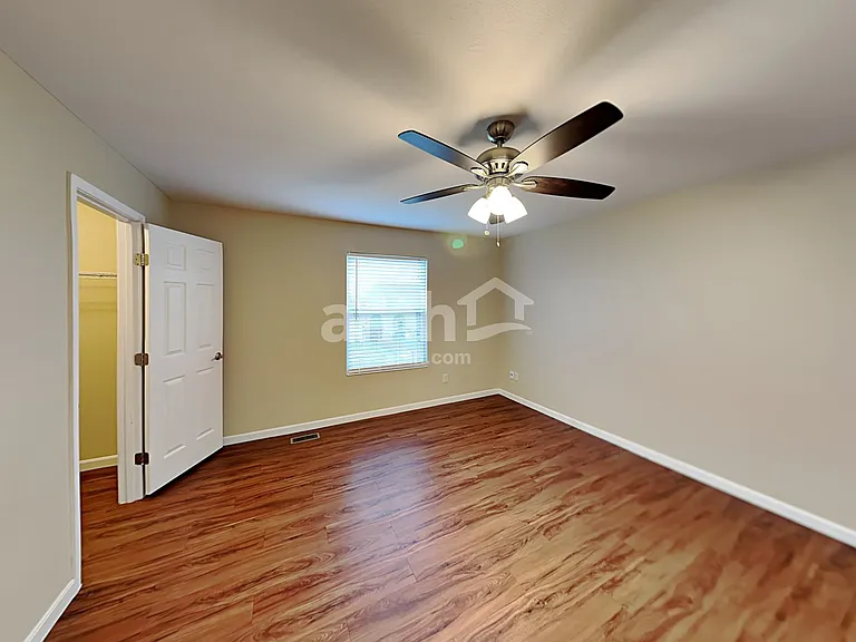 1231 Candora St — Photo 11