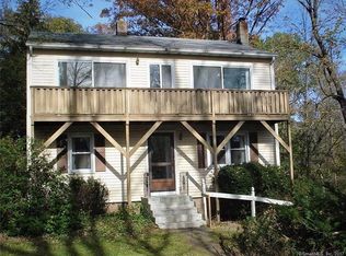 44 Willow St, Hamden, CT 06518