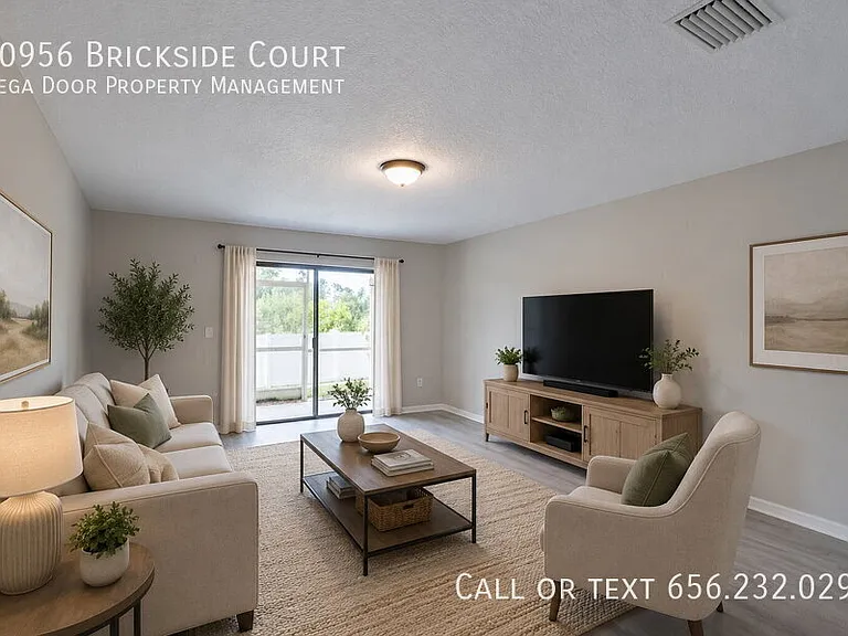 10956 Brickside Ct — Photo 3