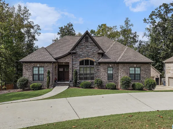 1073 Creel Dr, Moody, AL 35004