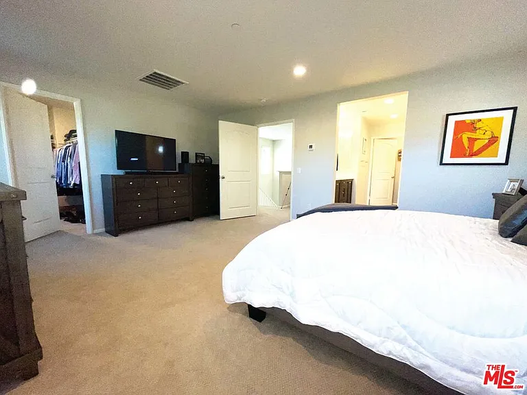42720 Azure St — Photo 25