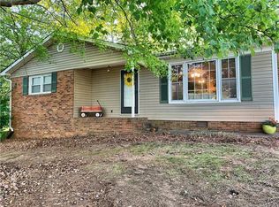 5852 Circlewood Dr, Kannapolis, NC 28081