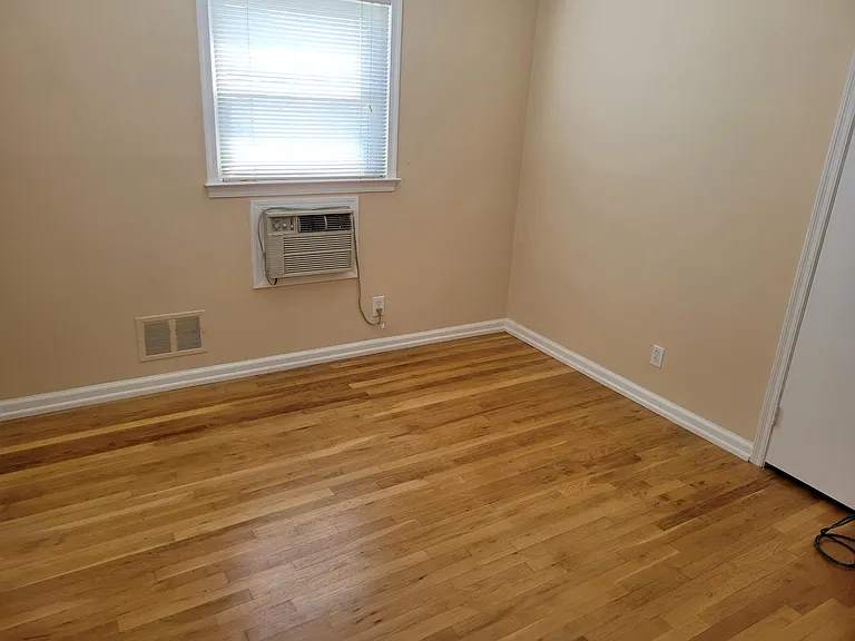115 Rockwell St #1 — Photo 8