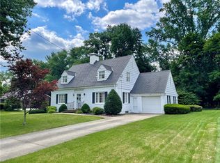 110 E Clen Moore Blvd, New Castle, PA 16105