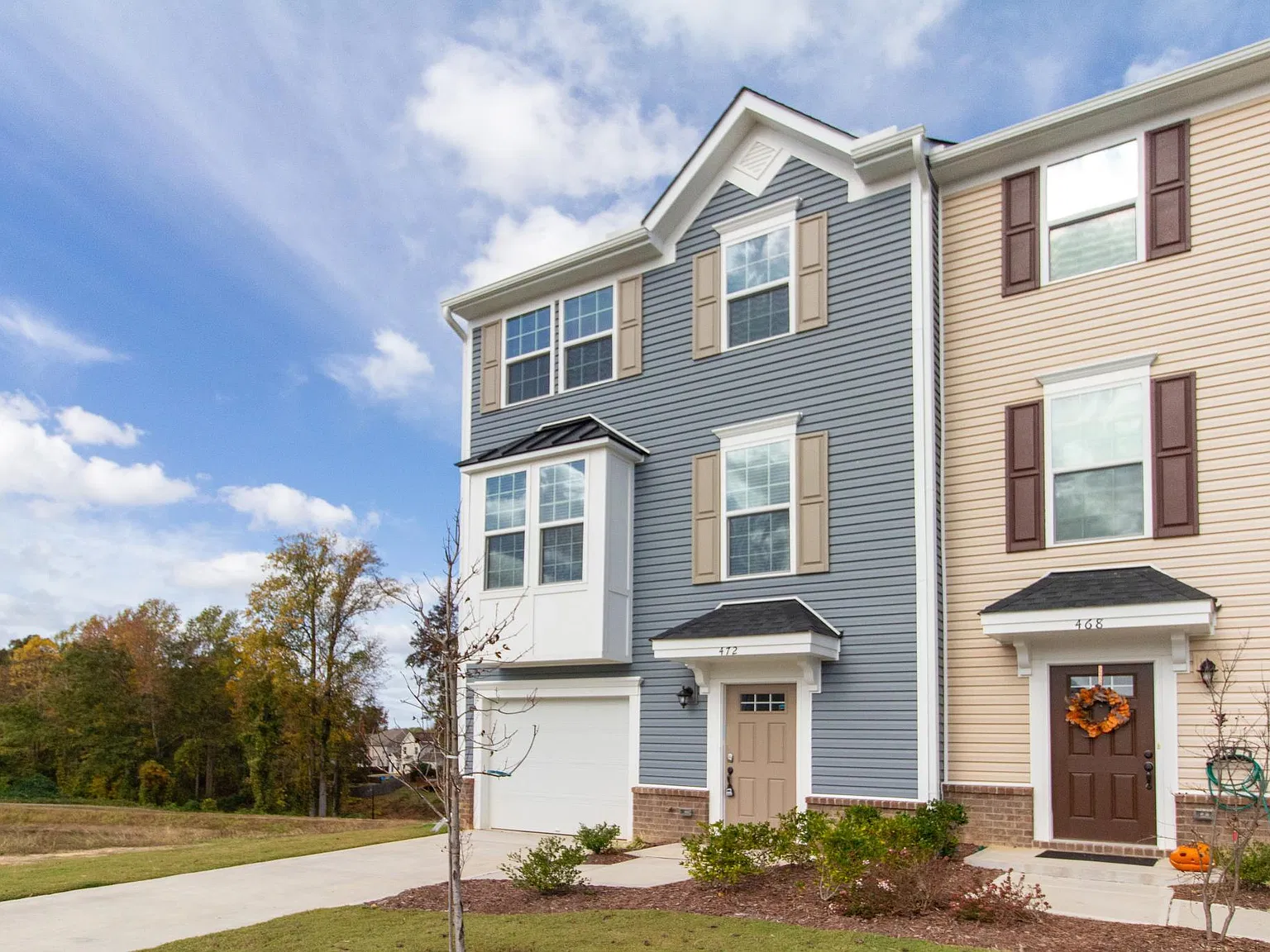 3 bed, 2.5 bath, 1752 sqft, $1,800 — Photo 2