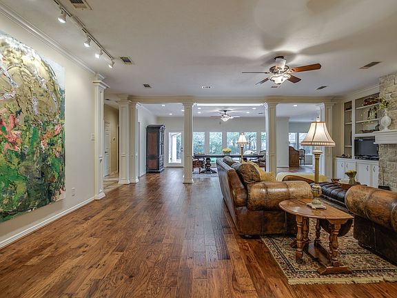 4th image of 46 Skyflower Dr