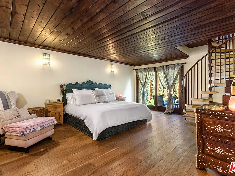 3092 Laurel Canyon Blvd — Photo 9