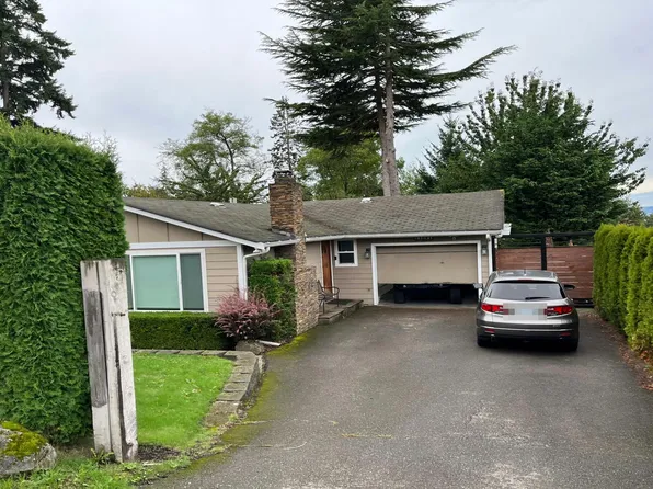 27041 13th Ave S, Des Moines, WA 98198