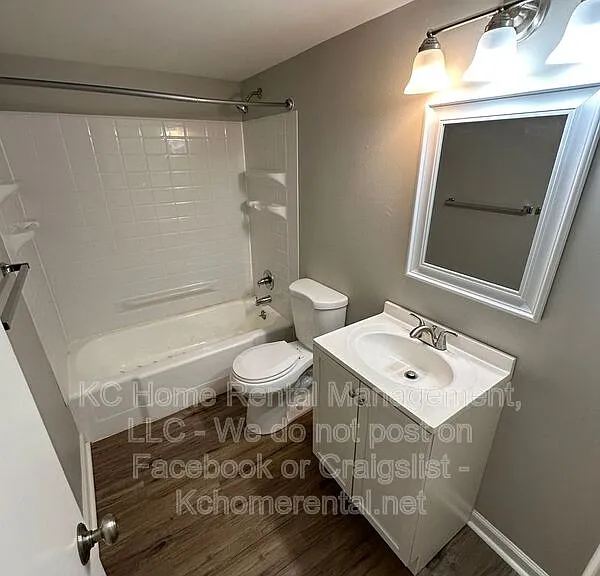 13428 Spring St #7 — Photo 10