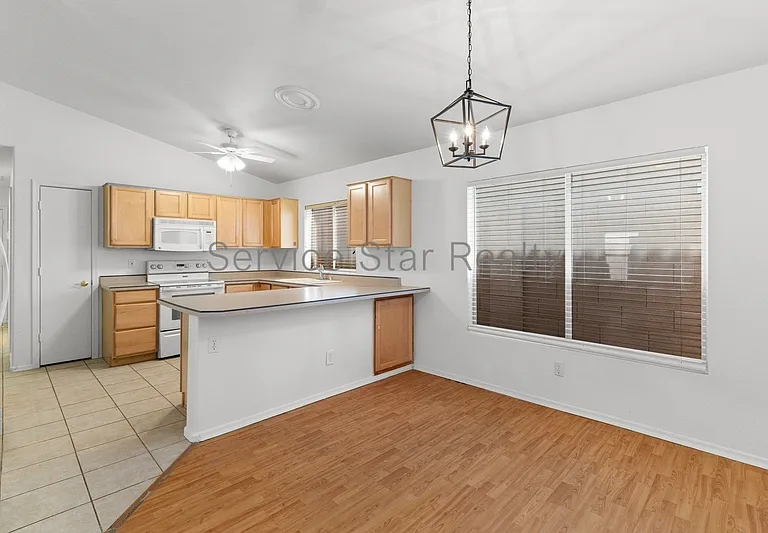 3039 E Hononegh Dr — Photo 7