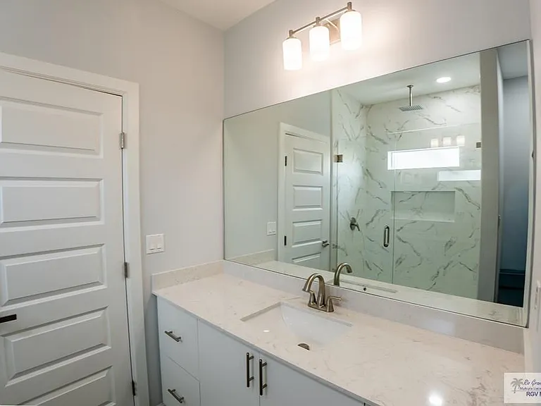 1725 Clinton St #A — Photo 11