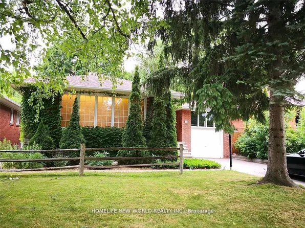 10 Millgate Cres, Toronto, ON M2K 1L6