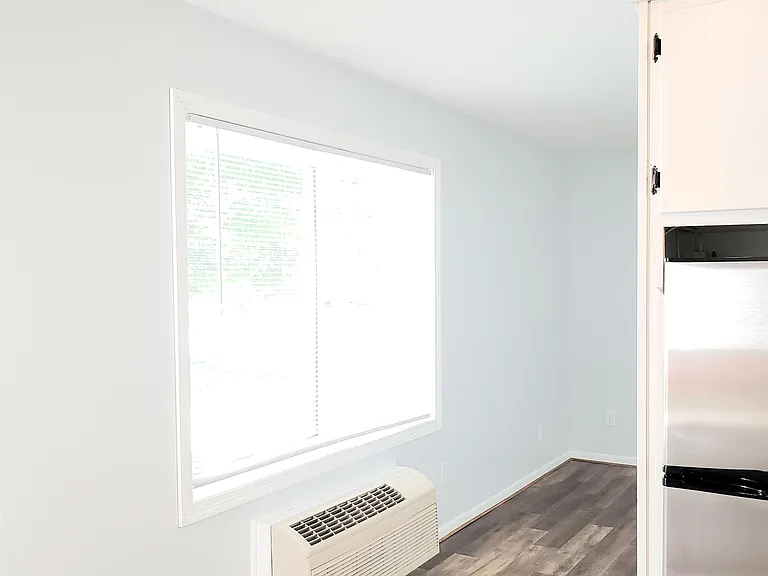 1010 Washington St — Photo 9