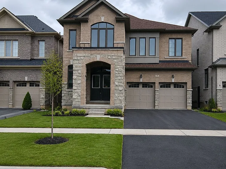 79 Eastman Dr N — Photo 1