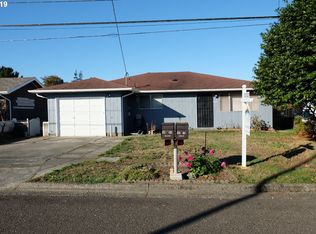 3474 Ash St, North Bend, OR 97459