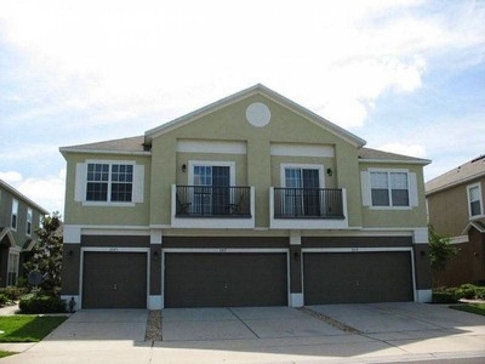1st image of 1319 Broken Oak Dr