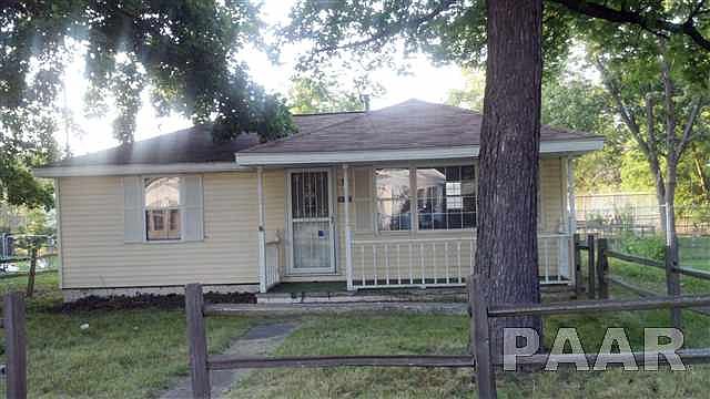 1st image of 3117 W Augustana St