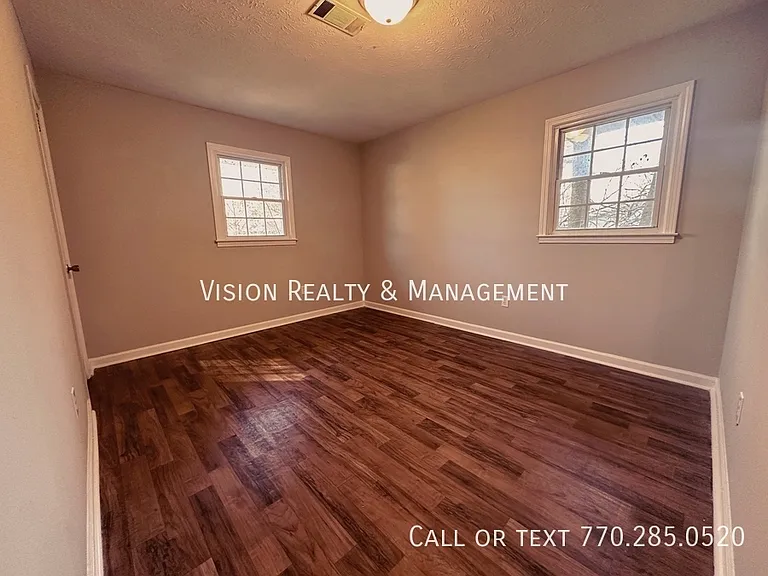 95 Castlegate Cir — Photo 13