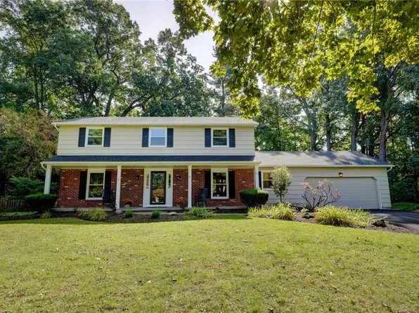 53 Kitty Hawk Dr, Pittsford, NY 14534
