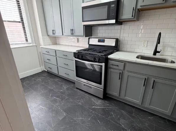 5616 Pershing Ave, Saint Louis, MO