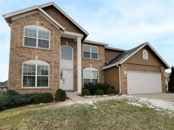 1372 Woodgrove Park Dr, O'Fallon, MO 63366