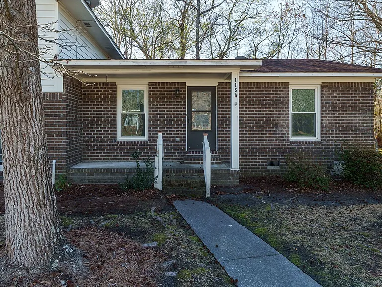 118 Roberta Dr — Photo 3