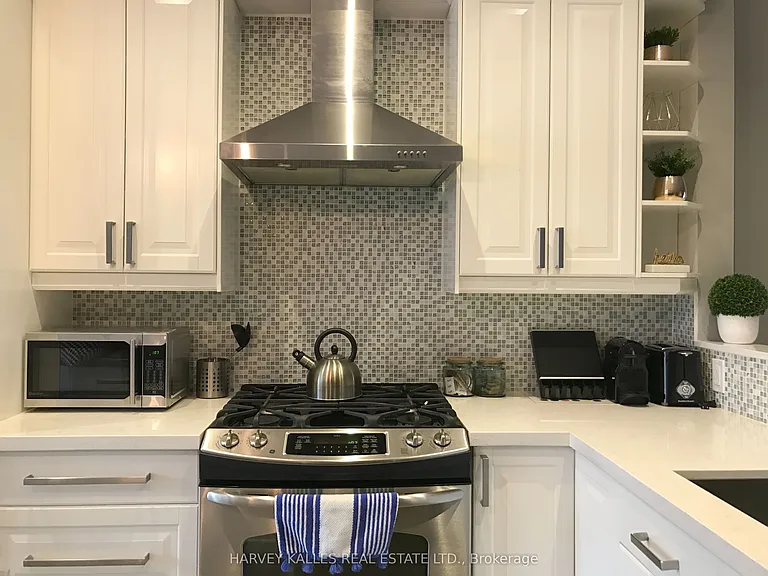 47 Northcote Ave #2 — Photo 4