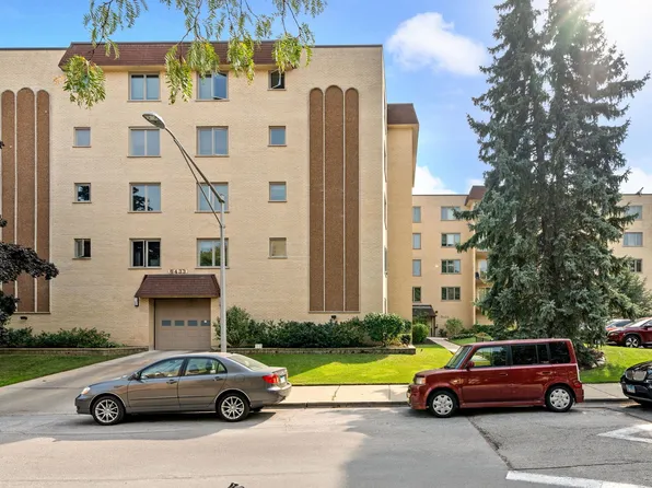 6433 W Belle Plaine Ave APT 505, Chicago, IL 60634