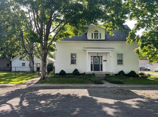 211 N Cherry St, Freeburg, IL 62243
