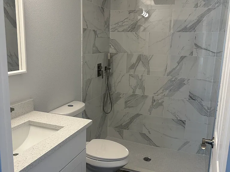 15498 SW 8th Pl — Photo 3