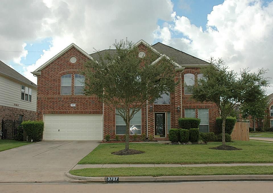 1st image of 3707 Shoreview Ln