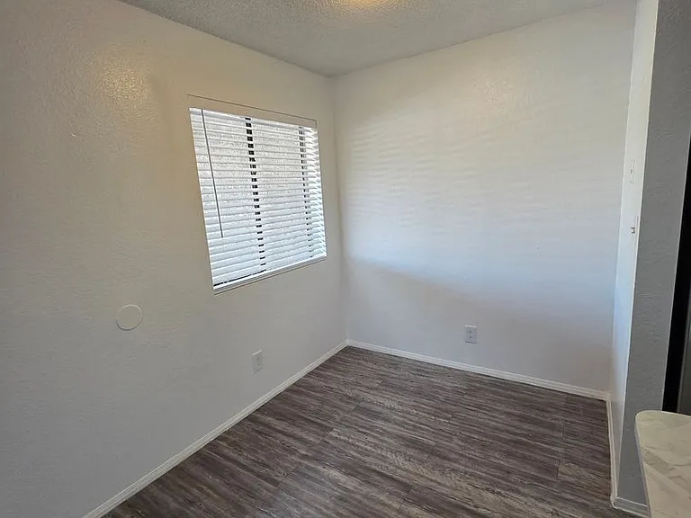 4416 N 35th Ave — Photo 3
