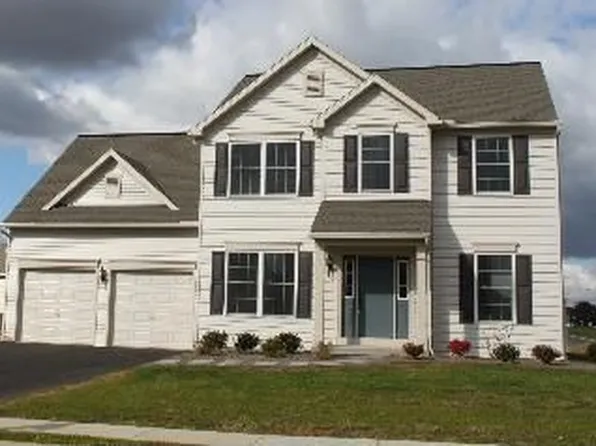 11 Wickerberry Ln #L-0119, Palmyra, PA 17078