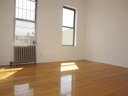 Rented by City Connections Realty | media 38