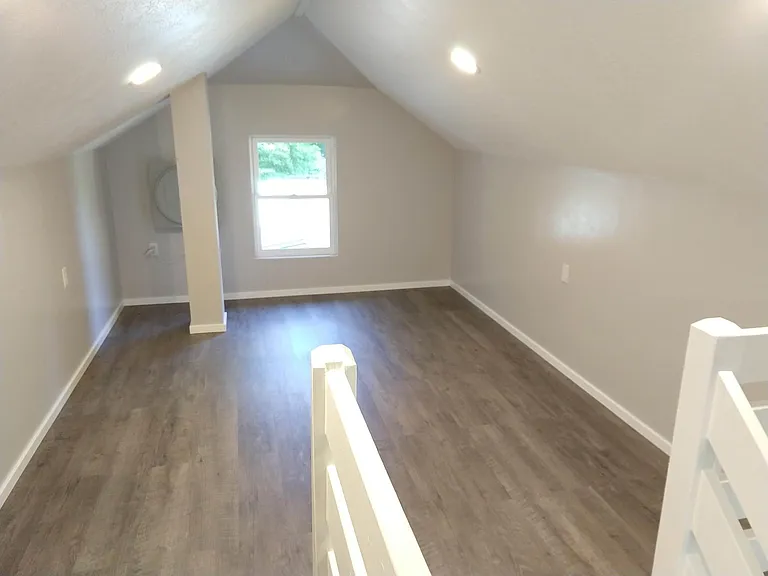 433 E Center St — Photo 10