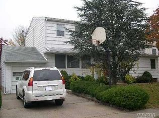 74 Florence Dr, Syosset, NY 11791