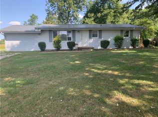 8164 E Mulberry St, Columbus, IN 47203