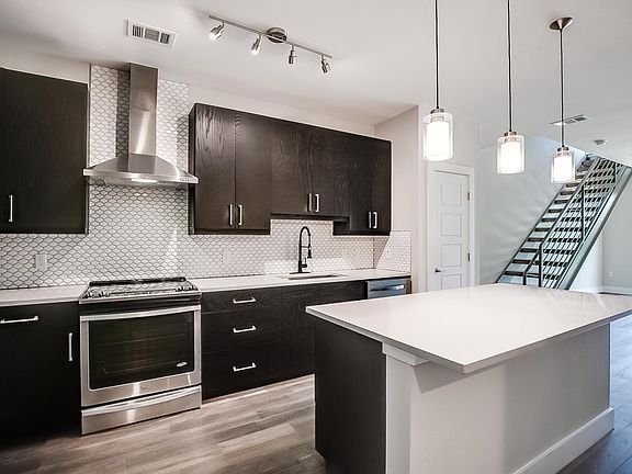 5th image of 3114 S Congress Ave #308