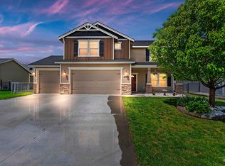 1743 N Azurite Dr, Kuna, ID 83634