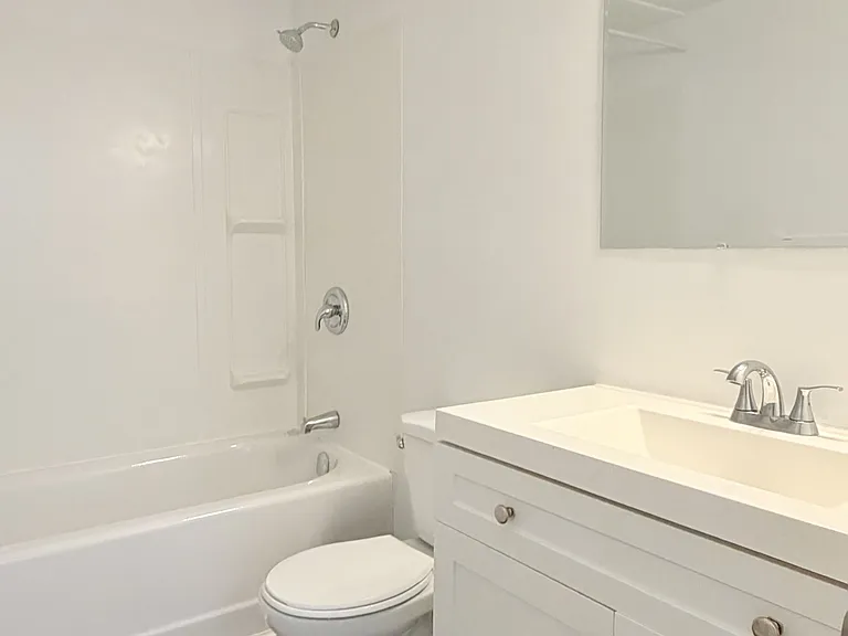 766 Indian Rd N #1 — Photo 20