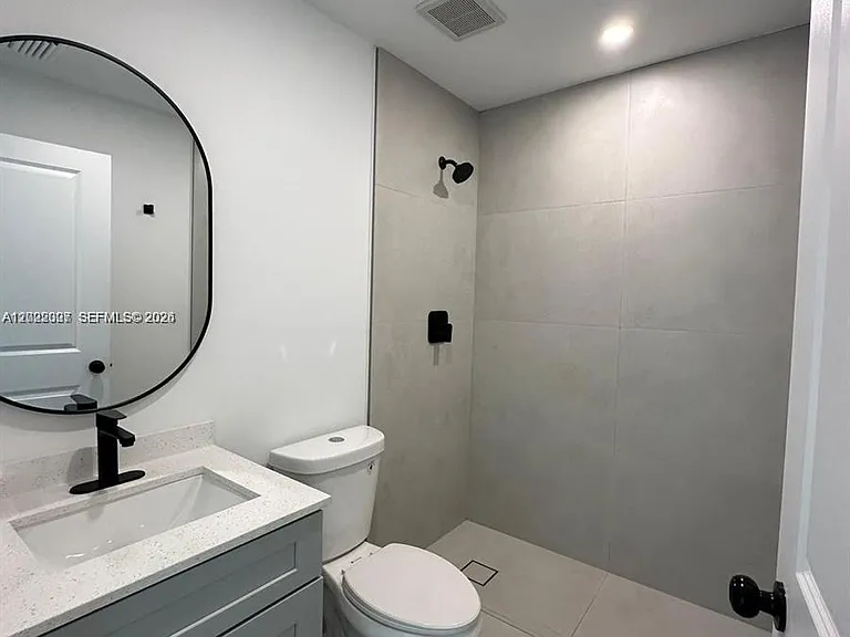 4901 Washington St — Photo 13