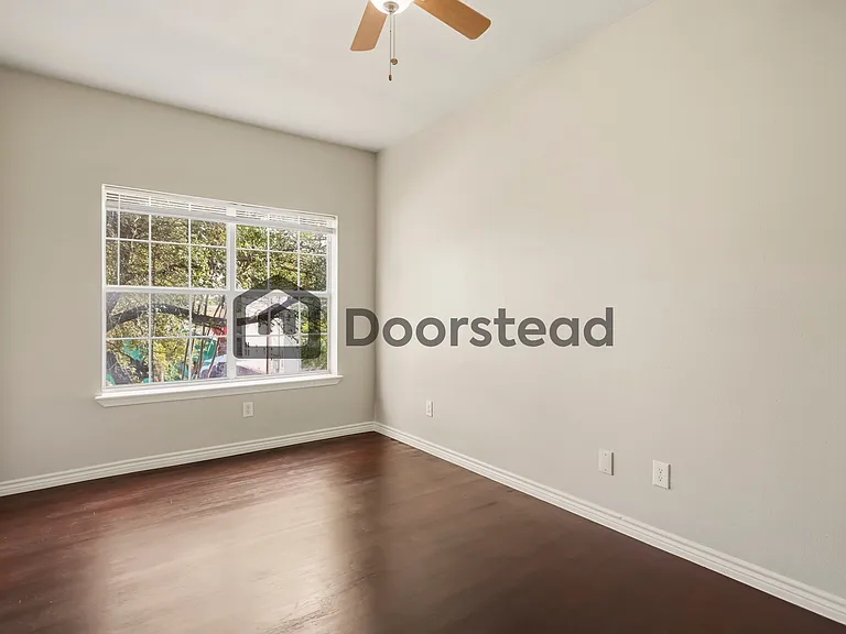 403 Fulton Ave #7 — Photo 17